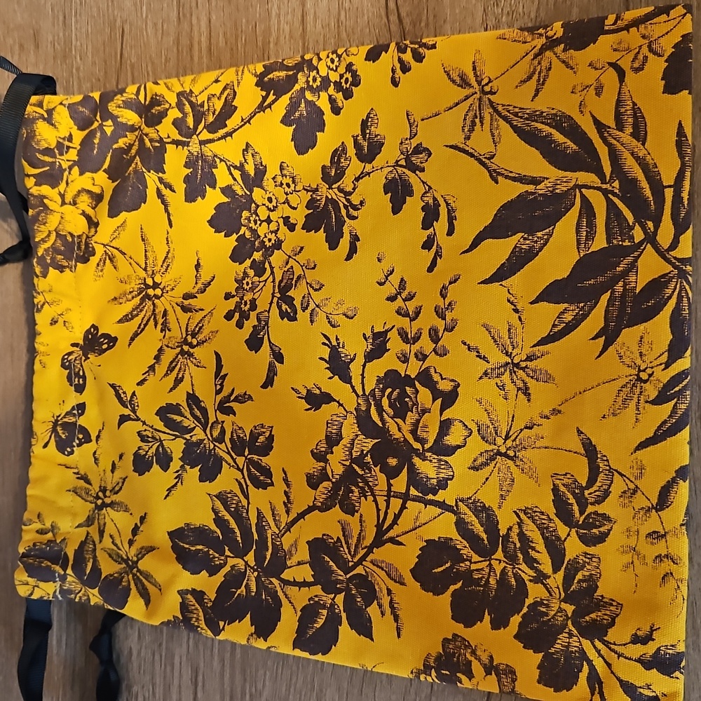 Gucci bloom yellow Beauty Bag - Picture 3 of 3